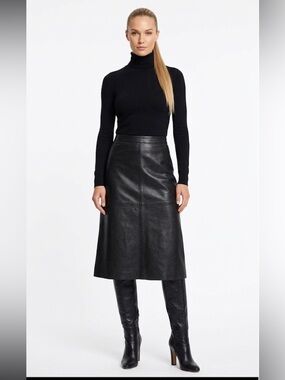 GAP Y2K Black Soft Leather straight lined Skirt with Raw Hem Size 9